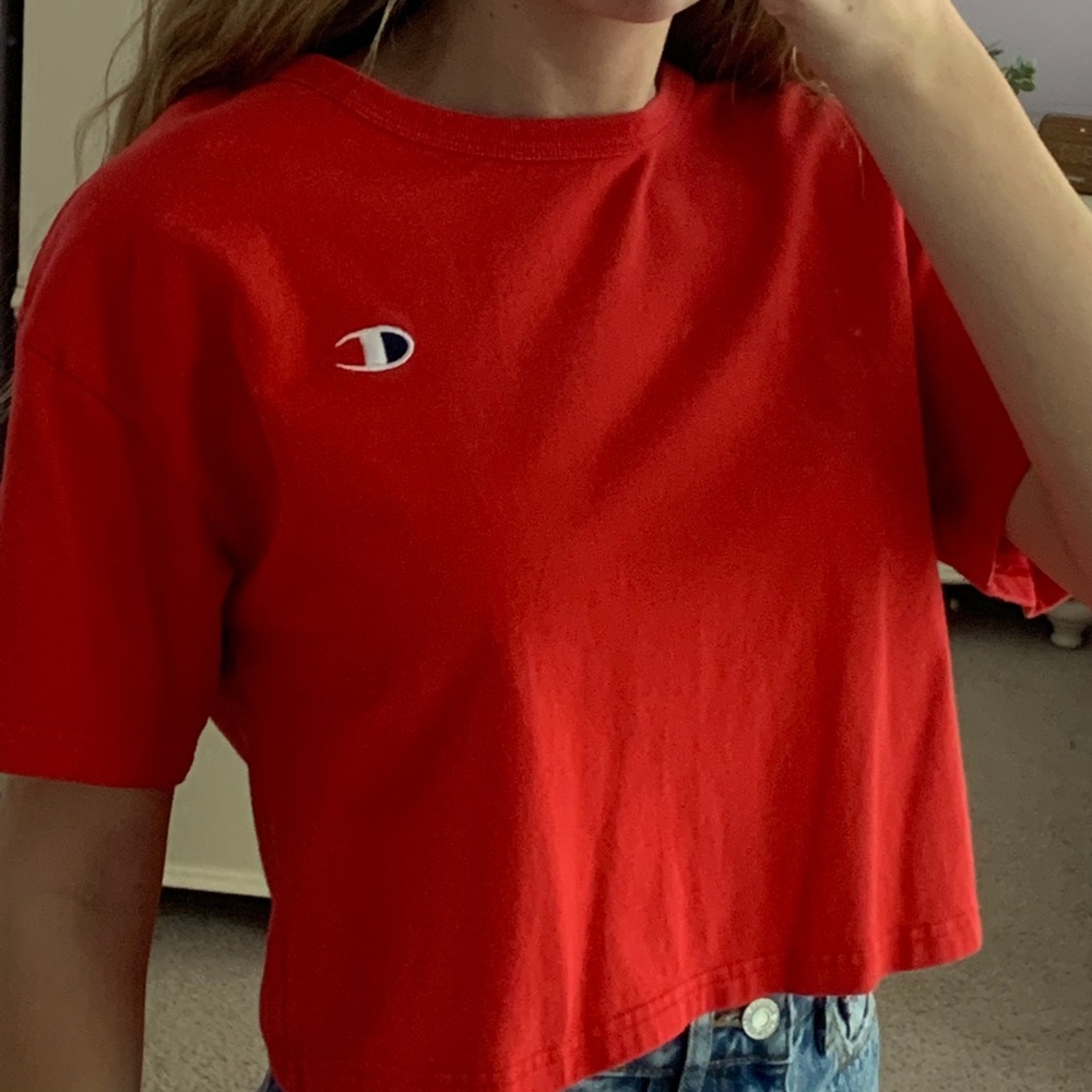 Cropped Champion Tee